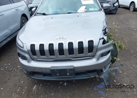 2015 Jeep Cherokee Latitude z USA, uszkodzony, nr VIN 1C4PJMCB5FW767901